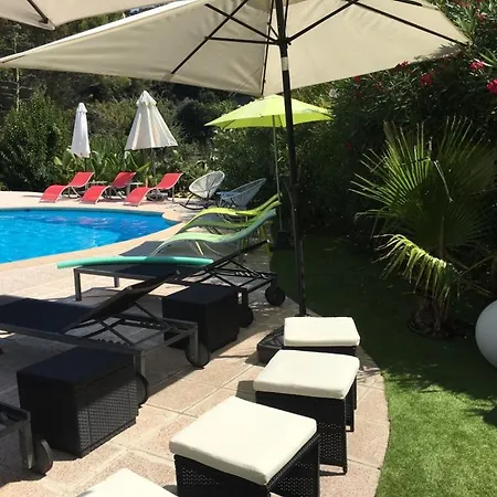 Les Yuccas - Pool - Sea View *