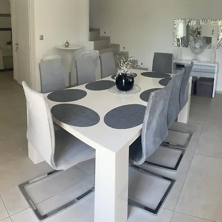 Les Yuccas - Pool - Sea View 빌라