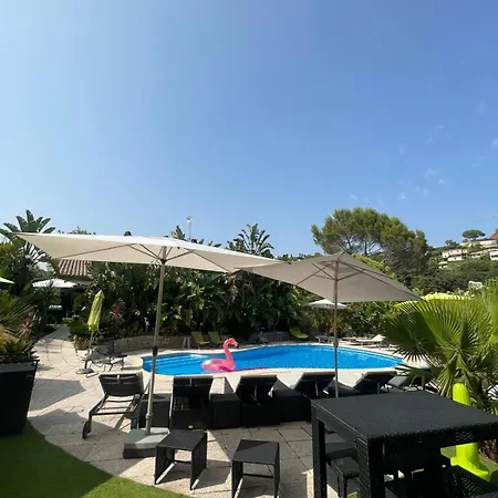 Les Yuccas - Pool - Sea View *