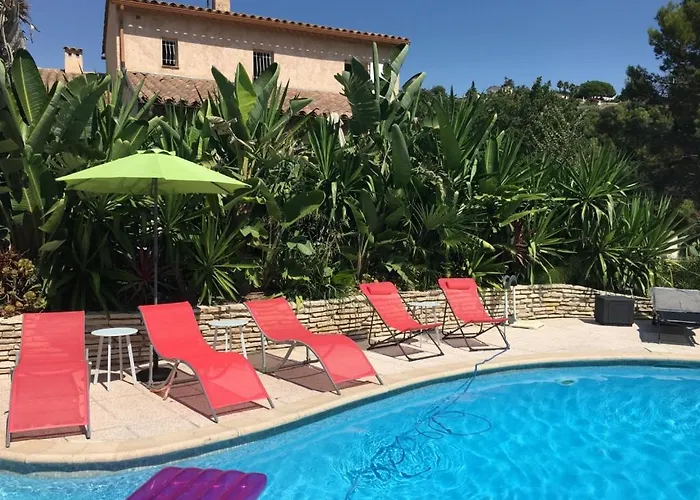 Les Yuccas - Pool - Sea View *