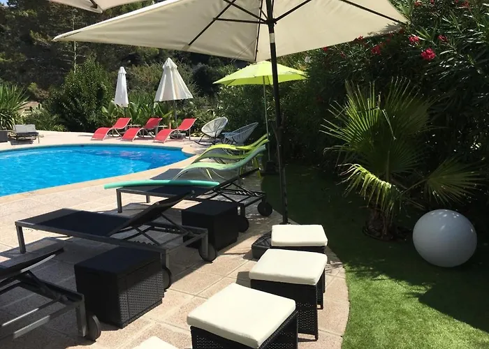 Les Yuccas - Pool - Sea View *