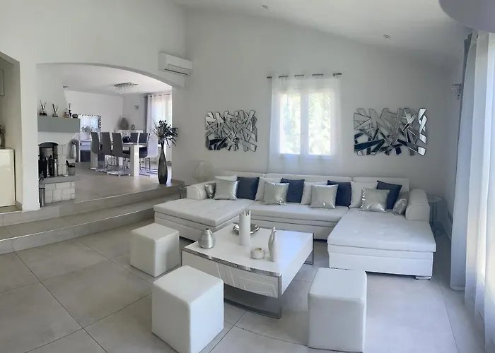Les Yuccas - Pool - Sea View Cagnes-sur-Mer